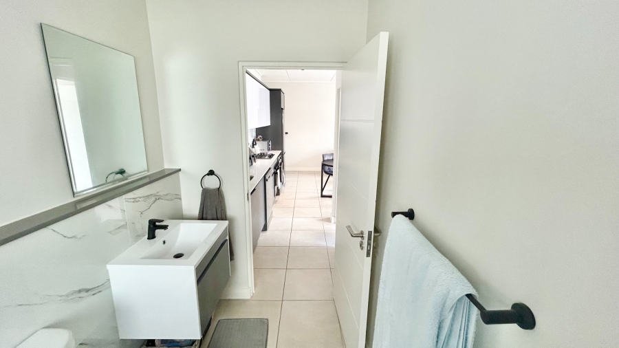 To Let 1 Bedroom Property for Rent in The Huntsman Western Cape